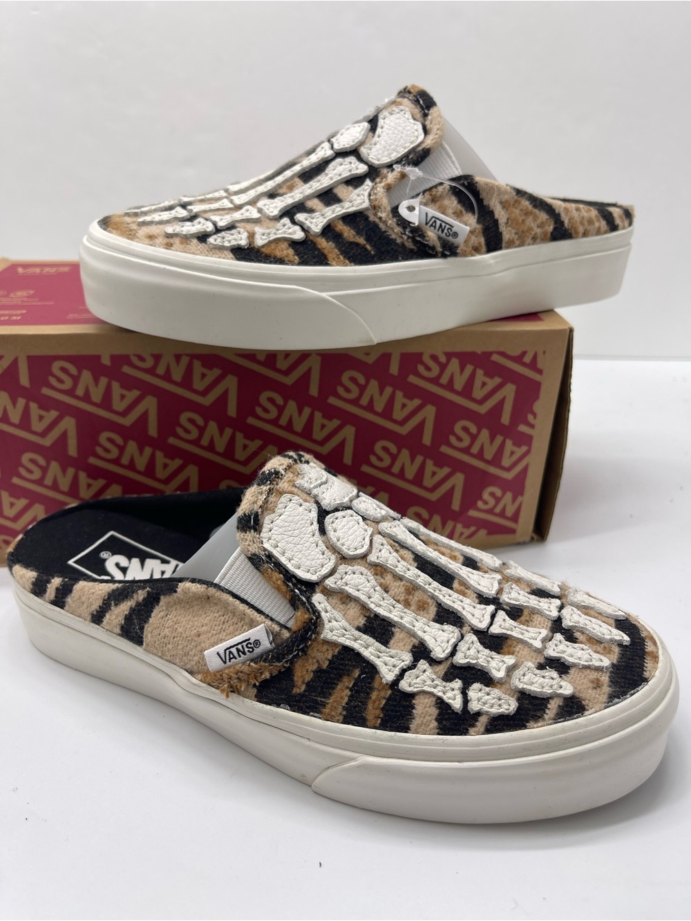 Vans Classic Slipo Mules 
Hazy Bones Blanc De Blanc
VN0A4P3UJVY Mulle Sneakers - Picture 12 of 15